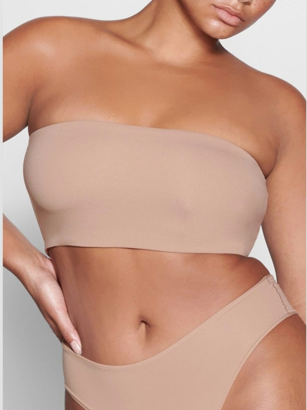 SKIMS Fits Everybody Bandeau Bra in Sienna